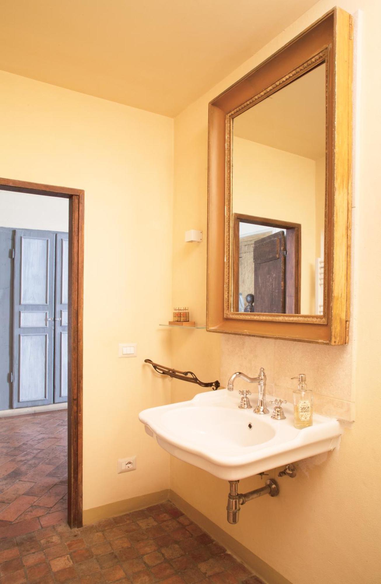 Berardi Palace Apartments Florence Exterior photo