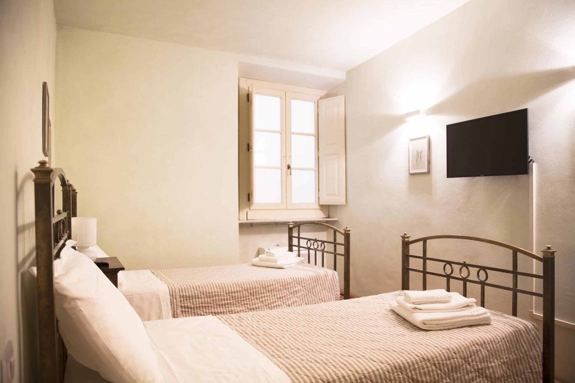 Berardi Palace Apartments Florence Exterior photo